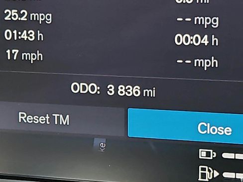 Certified 2024 Volvo XC60 T8 Core w/ Protection Package Premier image 21