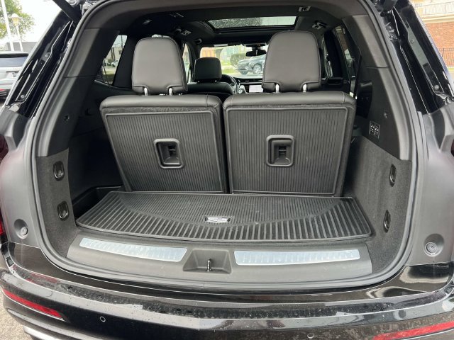 Certified 2024 Cadillac XT6 Premium Luxury AWD/4WD image 10