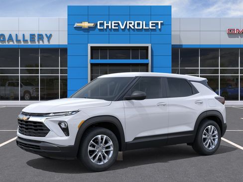 New 2026 Chevrolet TrailBlazer LS FWD image 2