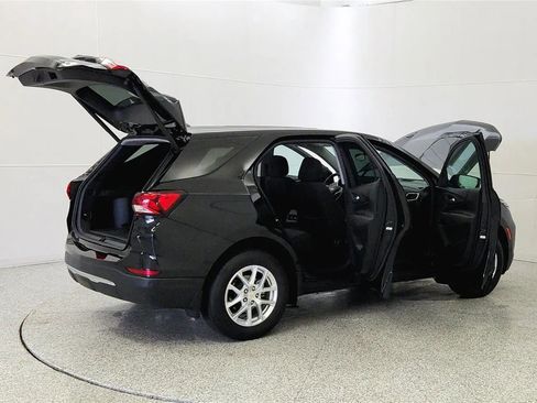 Used 2023 Chevrolet Equinox LT AWD/4WD image 12