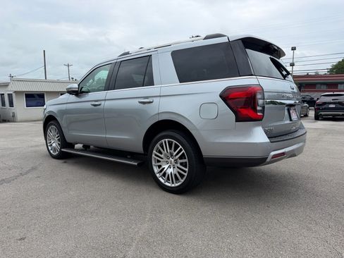 Used 2024 Ford Expedition Limited AWD/4WD image 10