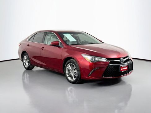 Used 2016 Toyota Camry SE FWD image 7