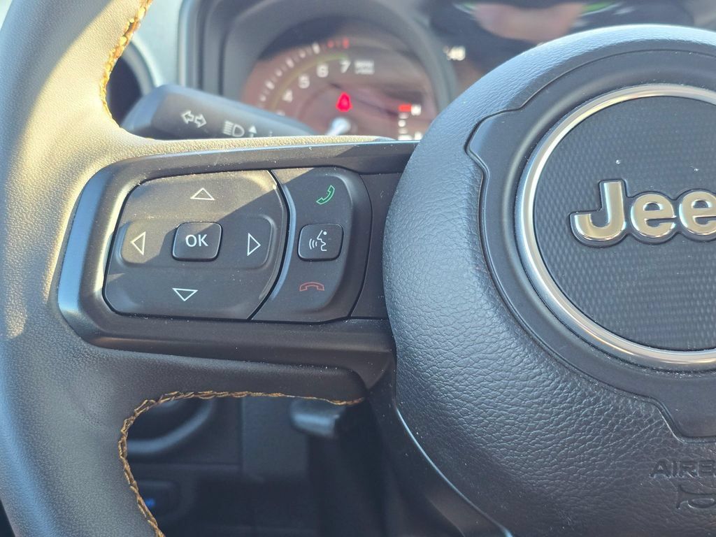 Used 2024 Jeep Wrangler Unlimited AWD/4WD image 27