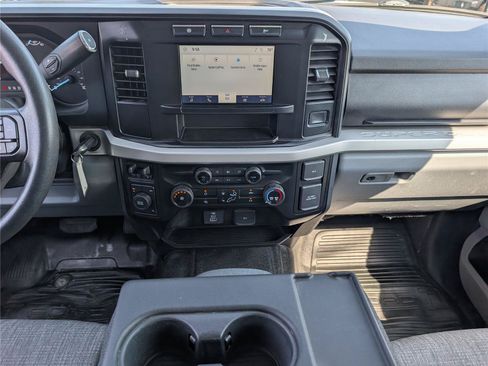 Used 2024 Ford F250 XLT AWD/4WD image 18