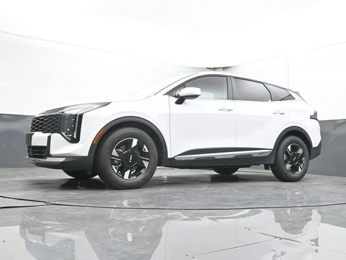 Used 2026 Kia Sportage LX FWD image 45