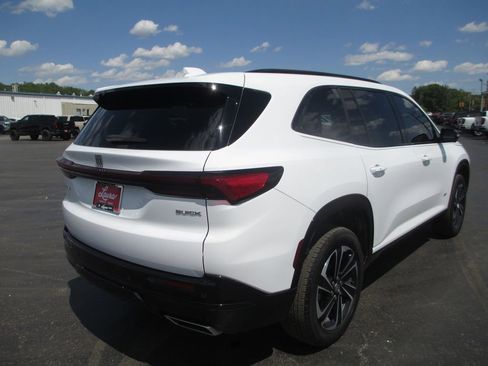 Certified 2025 Buick Enclave Sport Touring FWD image 6