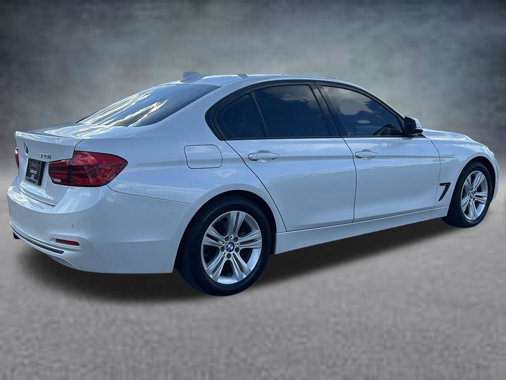 Used 2016 BMW 328i xDrive Sedan AWD/4WD image 5