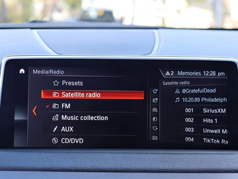 Used 2018 BMW X5 xDrive40e image 31