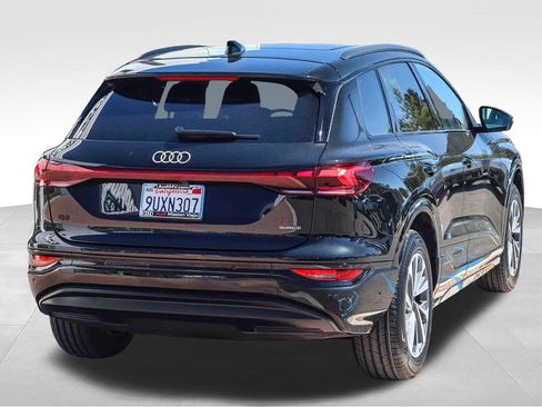 Certified 2025 Audi Q6 e-tron Premium w/ Convenience Package AWD/4WD image 8