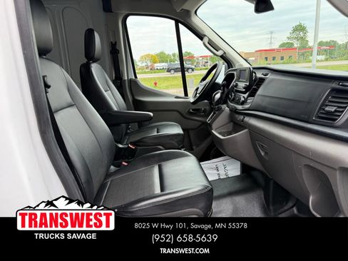 Used 2024 Ford Transit 250 148 Medium Roof Extended AWD image 7