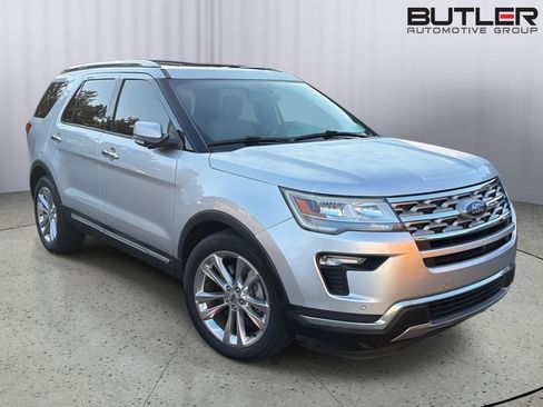 Used 2018 Ford Explorer Limited FWD image 5