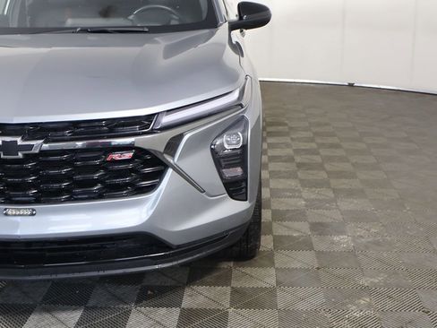 Used 2024 Chevrolet Trax RS w/ Driver Confidence Package image 15