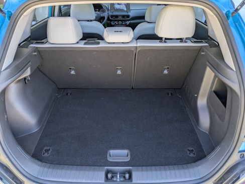 Certified 2022 Hyundai Kona SE image 16