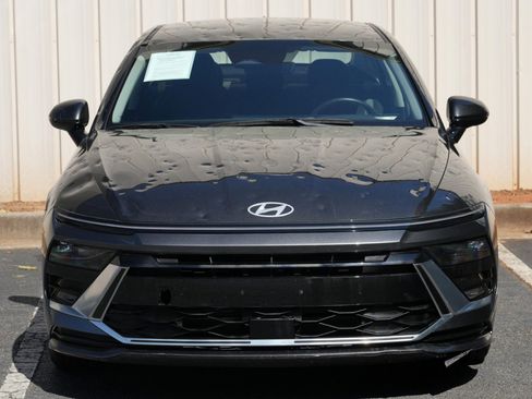 Used 2025 Hyundai Sonata SEL FWD image 43