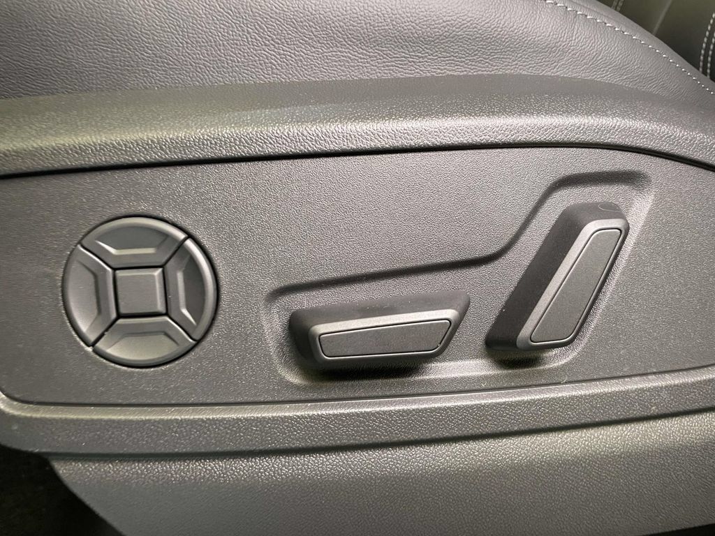 New 2026 Audi Q5 Premium Plus AWD/4WD image 17