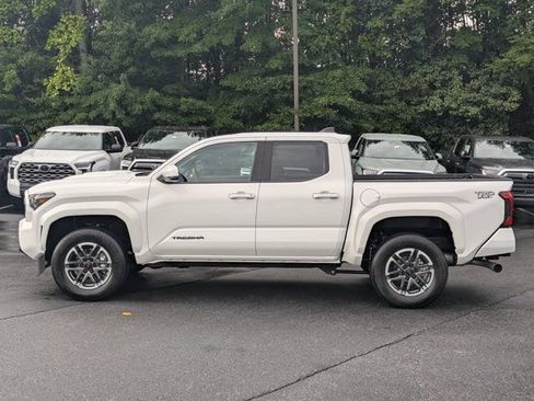 Used 2026 Toyota Tacoma TRD Sport RWD image 4