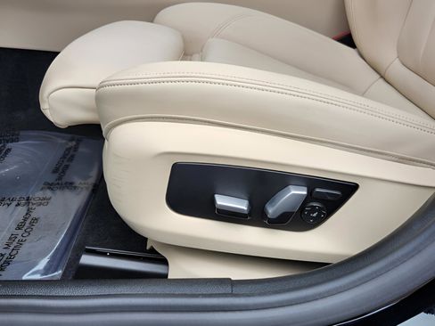 Used 2018 BMW 530e image 8