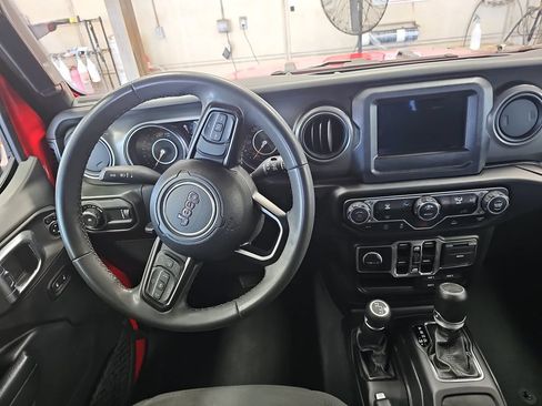 Used 2023 Jeep Wrangler Unlimited Sport AWD/4WD image 15