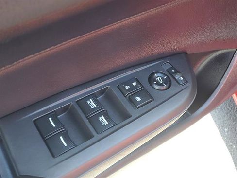 Used 2020 Acura ILX 4dr Sedan U image 23