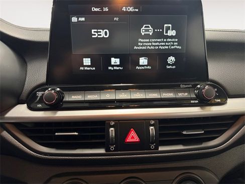 Used 2020 Kia Forte LXS image 12