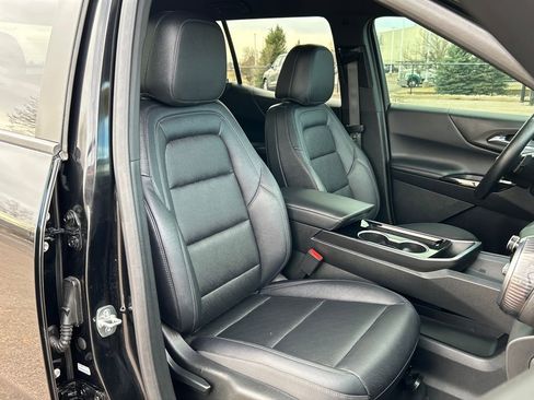 Used 2025 Chevrolet Equinox LT w/ Convenience Package II image 18