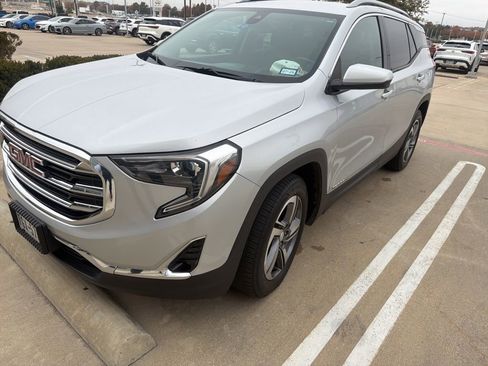 Used 2020 GMC Terrain SLT image 15