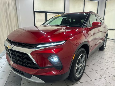 Used 2025 Chevrolet Blazer LT FWD image 13