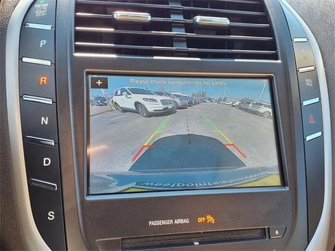 Used 2017 Lincoln MKC Select w/ Select Plus Package image 18