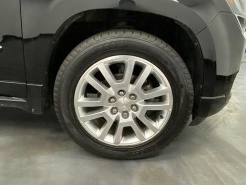 Used 2016 GMC Acadia Denali AWD/4WD image 16