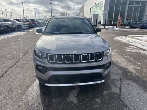 Certified 2023 Jeep Compass Limited image 4