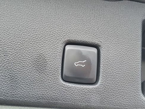 Used 2022 Ford Escape SEL image 33