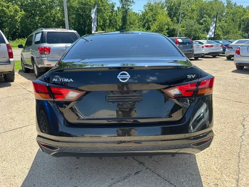 Used 2022 Nissan Altima 2.5 SV FWD image 6