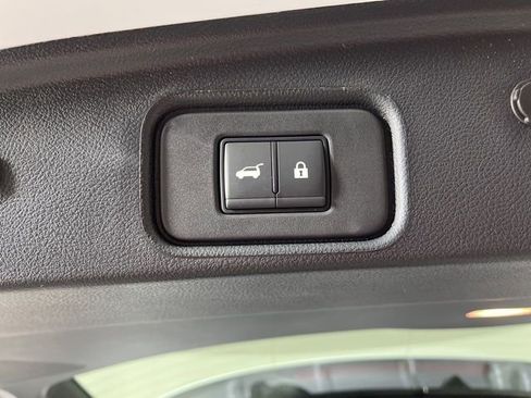 New 2025 Nissan Pathfinder SL image 53