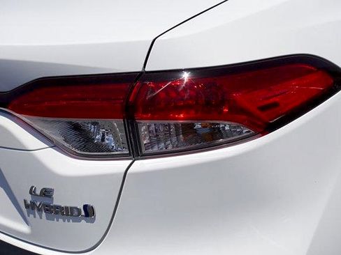 Certified 2024 Toyota Corolla LE FWD image 5