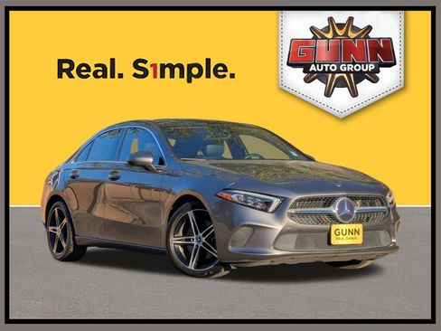 Used 2021 Mercedes-Benz A 220 image 1