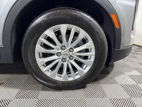 Used 2024 Cadillac XT4 Luxury FWD image 11