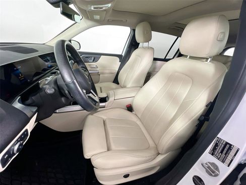 Certified 2021 Mercedes-Benz GLB 250 4MATIC image 21