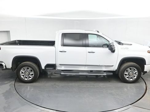 Used 2024 Chevrolet Silverado 2500 High Country w/ High Country Premium Package AWD/4WD image 42