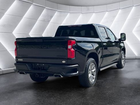 Used 2022 Chevrolet Silverado 1500 High Country w/ Technology Package AWD/4WD image 6
