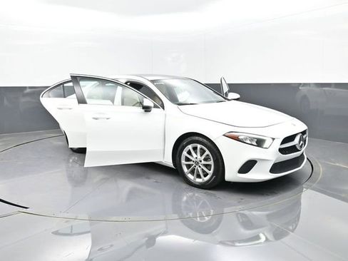 Used 2019 Mercedes-Benz A 220 image 24