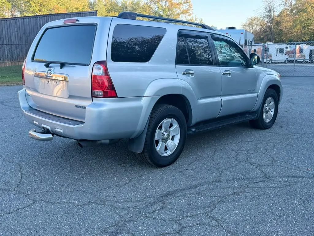 Used 2006 Toyota 4Runner SR5 AWD/4WD image 5