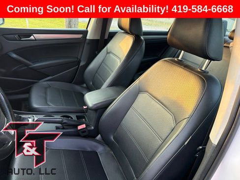 Used 2015 Volkswagen Passat 1.8T Limited Edition FWD image 5
