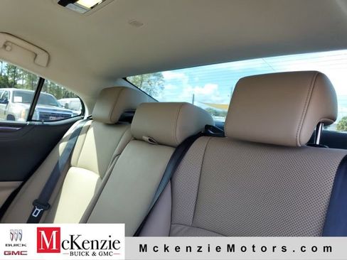 Used 2019 Lexus ES 350 w/ Premium Package FWD image 23