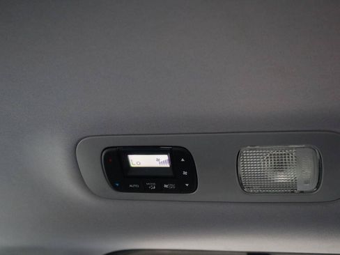 Used 2018 Honda Odyssey EX-L image 39