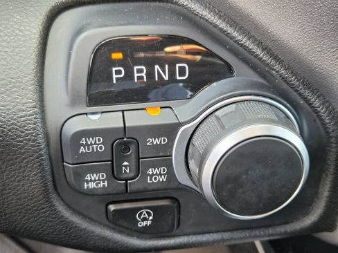 Used 2025 RAM 1500 Big Horn AWD/4WD image 20