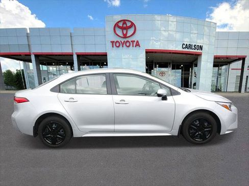 Certified 2025 Toyota Corolla LE FWD image 4