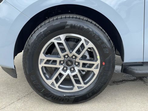 New 2026 Ford Expedition Active image 58