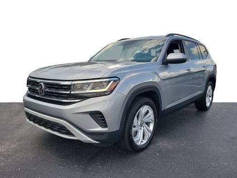 Used 2023 Volkswagen Atlas SE FWD image 2