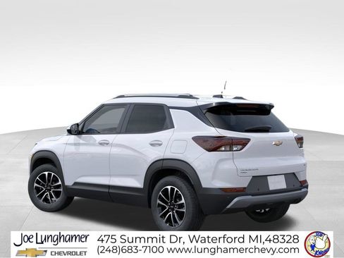 New 2026 Chevrolet TrailBlazer LT w/ Convenience Package AWD/4WD image 3