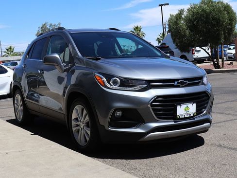 Used 2020 Chevrolet Trax Premier w/ LPO, Protection Package FWD image 14